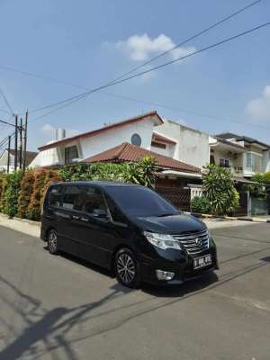 Jual bekas Nissan Serena 2017 Bensin,lokasi di Jakarta Timur