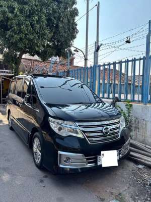 Jual bekas Nissan Serena 2017 Bensin,lokasi di Bekasi Kota