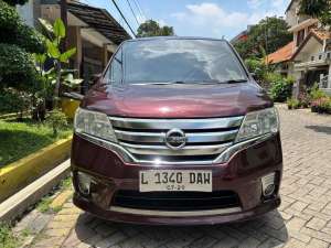 Jual bekas Nissan Serena hws 2013 Bensin,lokasi di Surabaya Kota
