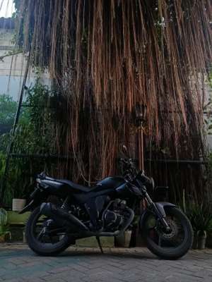Jual bekas Oper Kredit Honda CB150 Verza 2025,lokasi di Surabaya Kota