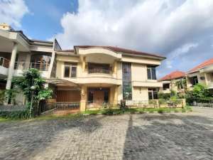 PERUMAHAN NANDAN GRIYA IDAMAN LT260 Perum Rumah Mewah LB 250 Dekat UGM, Jl Monjali, Jl Palagan, Ringroad, Pogung Baru, Pandega, Hyarta, Jl Kaliurang lokasi di Sleman Kab., tersedia melalui melalui situs Olx