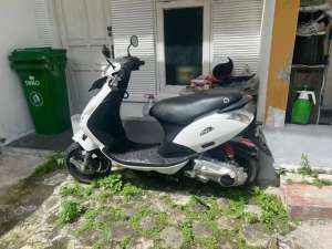 Jual bekas Piaggio Zip Single Fork Enggine 125,lokasi di Jakarta Selatan