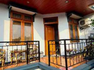 Rumah 2 Lantai 4 KT SHM di Taman Kedaung Pamulang Ciputat Tangsel Harga 1 M Nego lokasi di Tangerang Selatan Kota, tersedia melalui melalui situs Olx