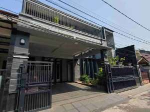 rumah 2 lantai 6 kamardi jakarta timur - pondok kelapa lokasi di Jakarta Timur, tersedia melalui melalui situs Olx