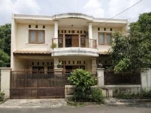 Rumah 2 lantai di Perum Bukit Indah Serua Ciputat lokasi di Tangerang Selatan Kota, tersedia melalui melalui situs Olx