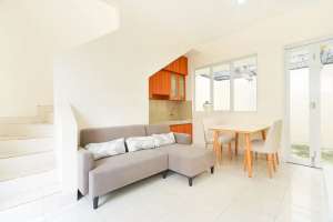 Rumah 2 Lt SHM 5 Mnt ke Mall Paradise Walk Serpong Dibantu KPR J-22448 lokasi di Tangerang Selatan Kota, tersedia melalui melalui situs Olx