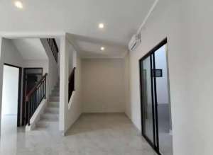 Rumah Baru Siap Huni Di Graha Bintaro Jaya lokasi di Tangerang Selatan Kota, tersedia melalui melalui situs Olx