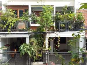 rumah cakepp carport 2Cipinang Makassar lokasi di Jakarta Timur, tersedia melalui melalui situs Olx