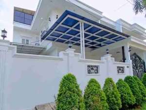 RUMAH DESAIN KLASIK MEWAH DILENGKAPI DENGAN KOLAM RENANG, LOKASI TENANG, JOGLO, JAKARTA BARAT lokasi di Tangerang Kota, tersedia melalui melalui situs Olx