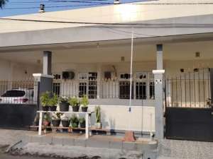 RUMAH DI NIRWANA EXECUTIF lokasi di Surabaya Kota, tersedia melalui melalui situs Olx