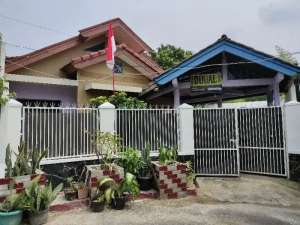 Rumah Di Pamulang Tangerang Selatan. TANPA PERANTARA lokasi di Tangerang Selatan Kota, tersedia melalui melalui situs Olx