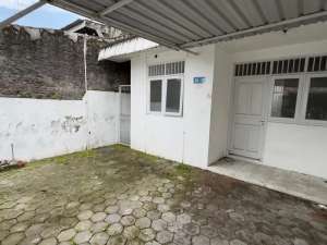 RUMAH DIJUAL DI SOLO BARU DEKAT PAKUWON MALL SOLO BARU lokasi di Surakarta Kota, tersedia melalui melalui situs Olx