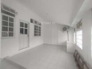 Rumah Furnished Siap Huni 2 Lantai Di Kedoya Permai Jakarta Barat lokasi di Jakarta Barat, tersedia melalui melalui situs Olx