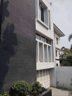 Rumah Kelapa Gading Mewah Hoek Dijual Cepat lokasi di Jakarta Utara, tersedia melalui melalui situs Olx
