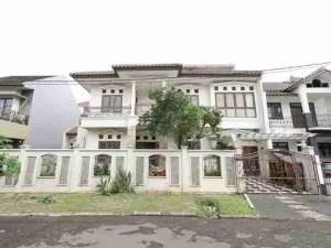 rumah megah dkt Jakarta Timur citra grand Cibubur lokasi di Bekasi Kota, tersedia melalui melalui situs Olx