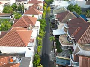 Rumah Mewah Strategis Di Pusat Kota Makassar lokasi di Makassar Kota, tersedia melalui melalui situs Olx