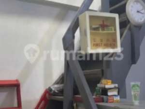 Rumah Minimalis Semi FurnishedPoris Indah, Cipondoh lokasi di Tangerang Kota, tersedia melalui melalui situs Olx