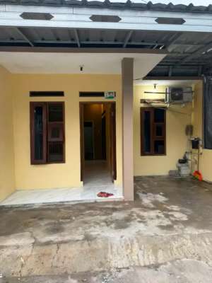 Rumah second dijual dekat pinggir jalanBogor 300jt Pabuaran Mekar lokasi di Bogor Kab., tersedia melalui melalui situs Olx
