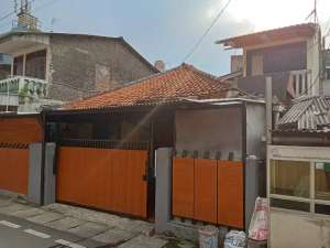 Rumah SHM di Pekayon, Pasar Rebo Jaktim, LT 108m2, LB 150m lokasi di Jakarta Timur, tersedia melalui melalui situs Olx