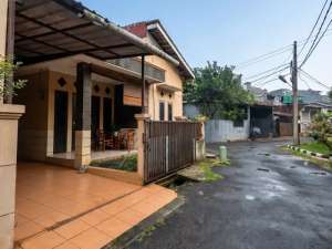 Rumah Sudut Nyaman Berhalaman Asri di Graha Bunga, Graha Raya UT-18331 lokasi di Tangerang Kota, tersedia melalui melalui situs Olx