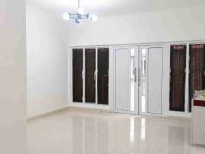 Rumah Taman Royal 1 cipondoh lokasi di Tangerang Kota, tersedia melalui melalui situs Olx