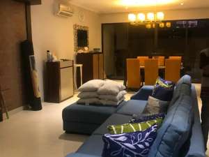 Rumah Townhouse Fully Furnished di Kemang Hills Residence, Ampera Jakarta Selatan lokasi di Jakarta Selatan, tersedia melalui melalui situs Olx