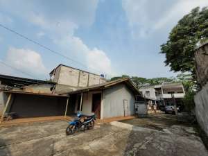 RUMAHBENGKELGUDANG LUAS CILEUNGSISHMLT470 mLB156 m lokasi di Bogor Kab., tersedia melalui melalui situs Olx