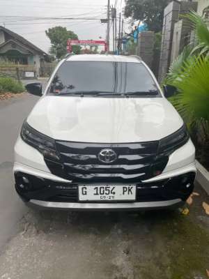 Jual bekas Rush GR manual 2024,lokasi di Yogyakarta Kota