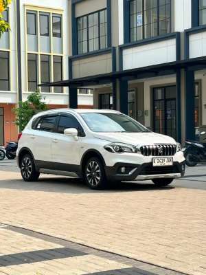 Jual bekas Scross 2018 - Ganjil - Automatic - Suzuki Scross 2018,lokasi di Jakarta Selatan