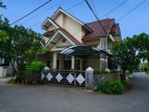Sewa Rumah Luas Kawaluyaan Sanggar Hurip Cluster Taman Puspa Indah Soekarno Hatta Bandung lokasi di Bandung Kota, tersedia melalui melalui situs Olx