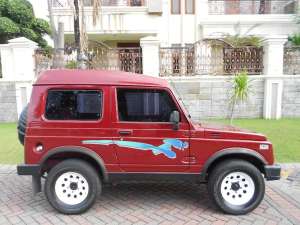 Jual bekas SUZUKI KATANA 1.0 DX 2001 AG Kondisi SUPER ISTIMEWA,lokasi di Surabaya Kota