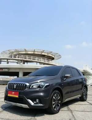 Jual bekas Suzuki SX4 S-Cross 1.4 AT Matic 2022 Terawat,lokasi di Jakarta Timur