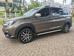 Jual bekas Suzuki XL7 , abu2, matic, 2023,lokasi di Jakarta Barat