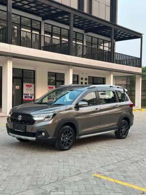 Jual bekas Suzuki XL7 Hybrid,lokasi di Tangerang Selatan Kota