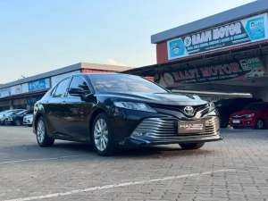 Jual bekas TDP 18JT Camry 2.4 V AT Matic 2019 Hitam Black Mewah Nyaman Murah,lokasi di Jakarta Selatan