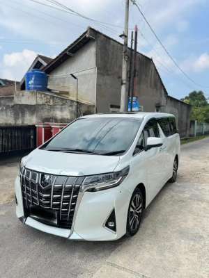 Jual bekas Toyota Alphard th. 2022,lokasi di Bandar Lampung Kota