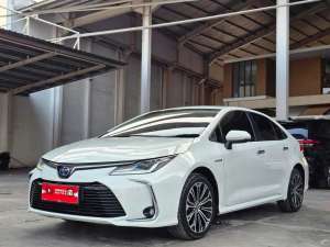 Jual bekas Toyota Corolla Altis V hybrid at 2021 Putih,lokasi di Bekasi Kota