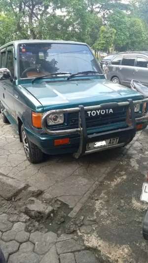 Jual bekas Toyota Kijang Hobart 1990,lokasi di Surabaya Kota