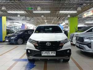 Jual bekas Toyota New Rush GR 1.5 Automatic 2026 KM 2ribu,lokasi di Jakarta Timur