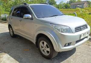 Jual bekas Toyota Rush S MT,lokasi di Surakarta Kota