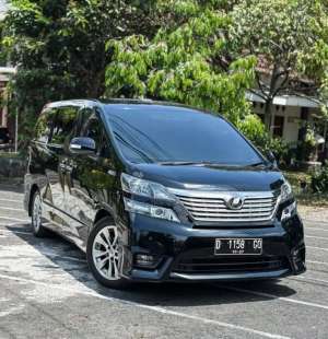 Jual bekas Toyota Vellfire 2011 Bensin,lokasi di Bandung Kota
