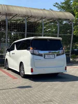 Jual bekas Toyota Vellfire 2015 Bensin,lokasi di Bandung Kab.