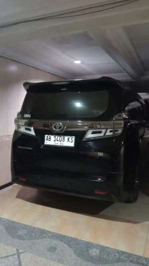 Jual bekas Toyota Vellfire 2018 Bensin,lokasi di Surabaya Kota