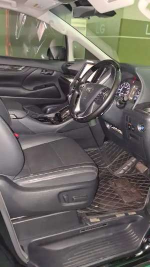 Jual bekas Toyota Vellfire 2020 Bensin,lokasi di Tangerang Kota