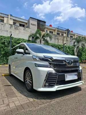 Jual bekas Toyota Vellfire ZG Premium Sound 2017 Putih,lokasi di Tangerang Kota