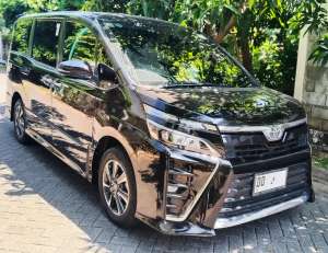 Jual bekas Toyota Voxy 2019,lokasi di Makassar Kota