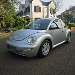 Jual bekas Vw beetle th 2000 matic,lokasi di Tangerang Selatan Kota
