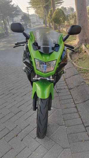 Jual bekas WTS Ninja RR super KIPS tahun 2014,lokasi di Sidoarjo  Kab.