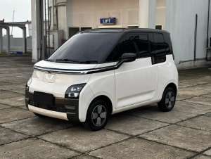 Jual bekas Wuling Airev AT 20232024 Long range,lokasi di Jakarta Utara