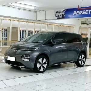Jual bekas Wuling Cloud EV 2025,lokasi di Surabaya Kota